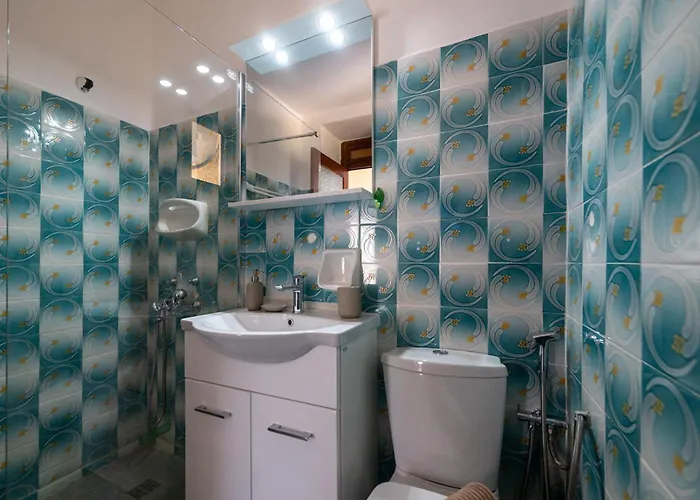 Chrysanthi * Kardhamili